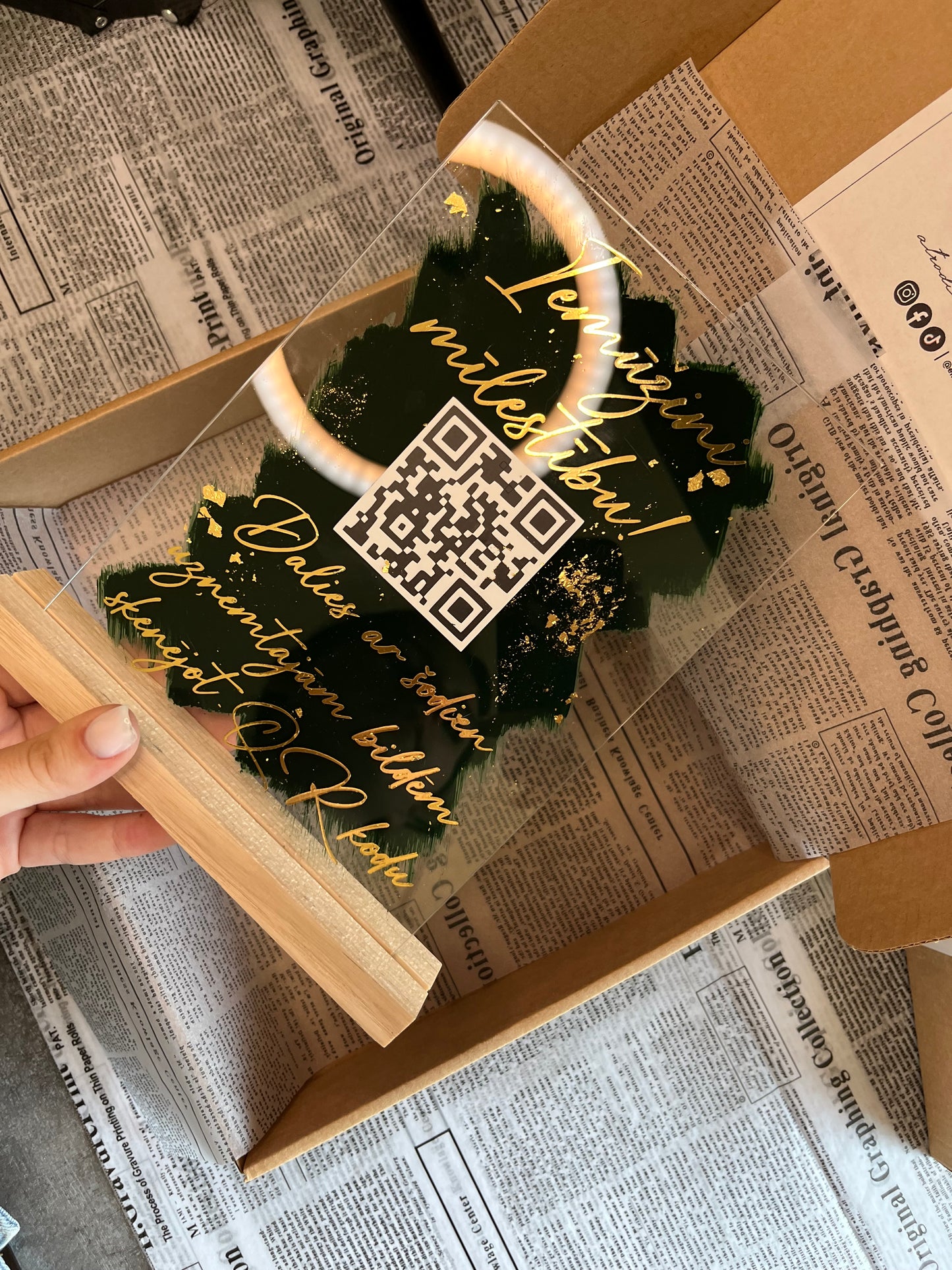 Kāzu digitālā fotoalbuma QR koda dekors XL izmērā
