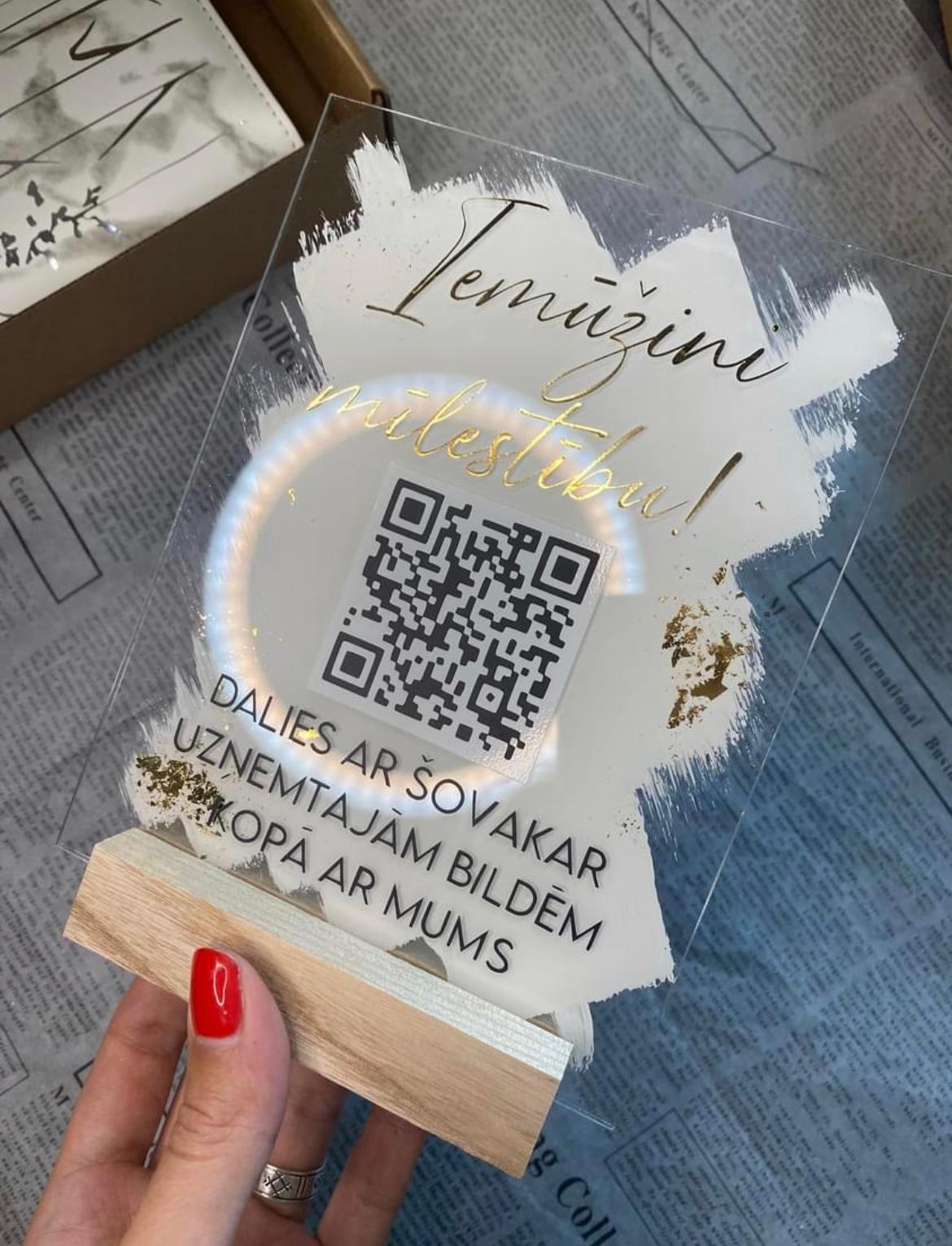 Kāzu digitālā fotoalbuma QR koda dekors L izmērs