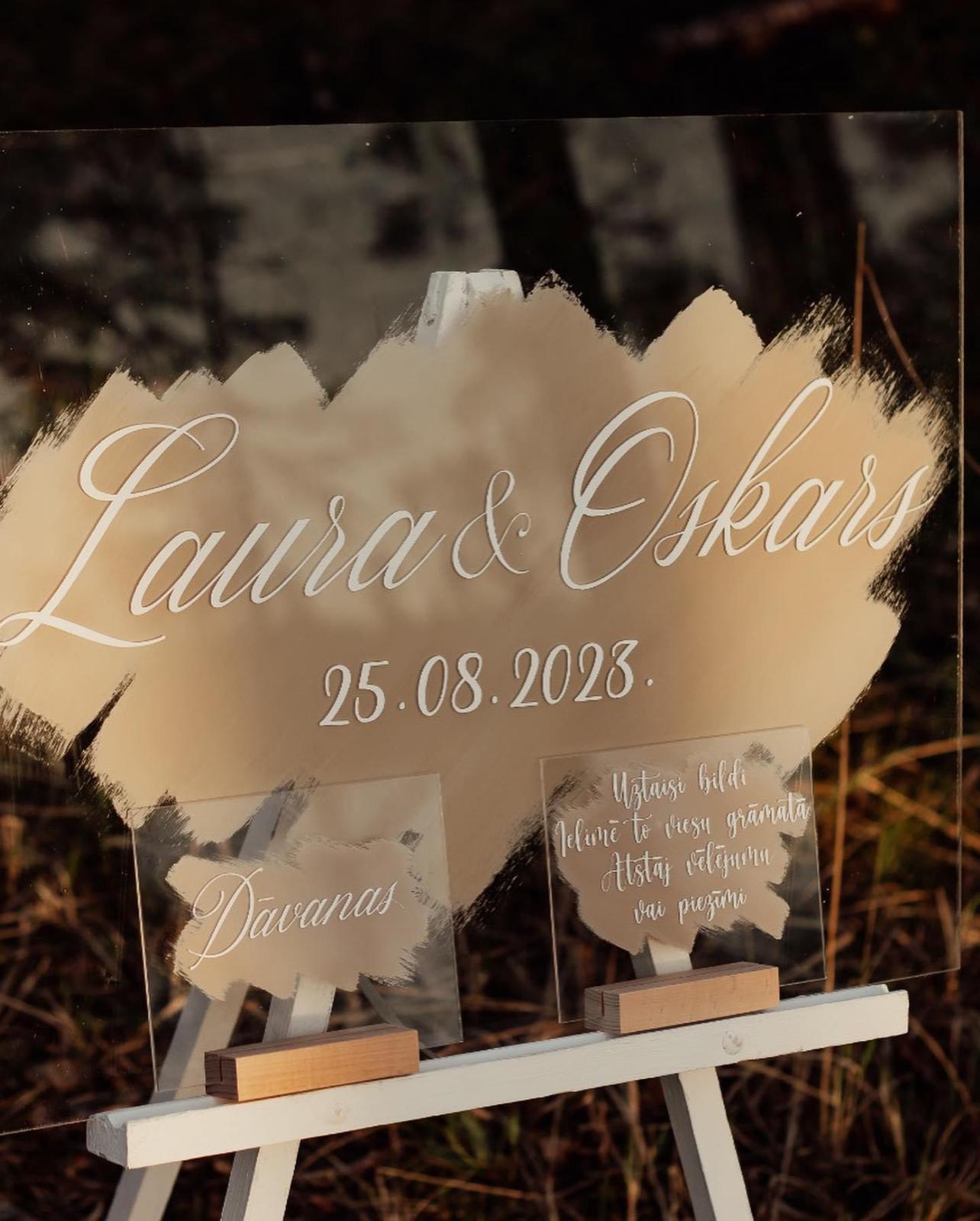 Personalizēta kāzu plāksne ar fonu