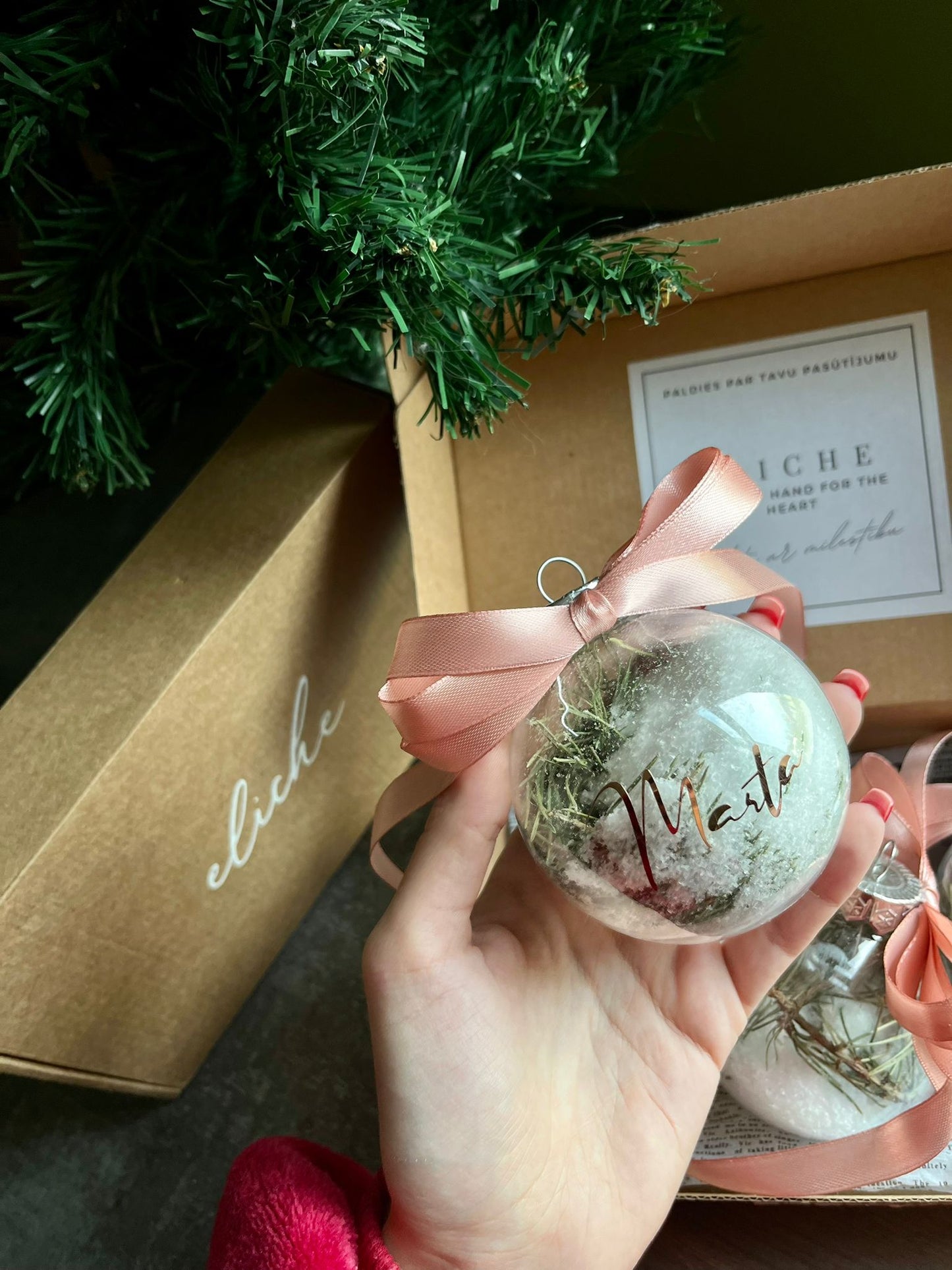 Personalizēta eglītes bumba ar vārdu 8cm