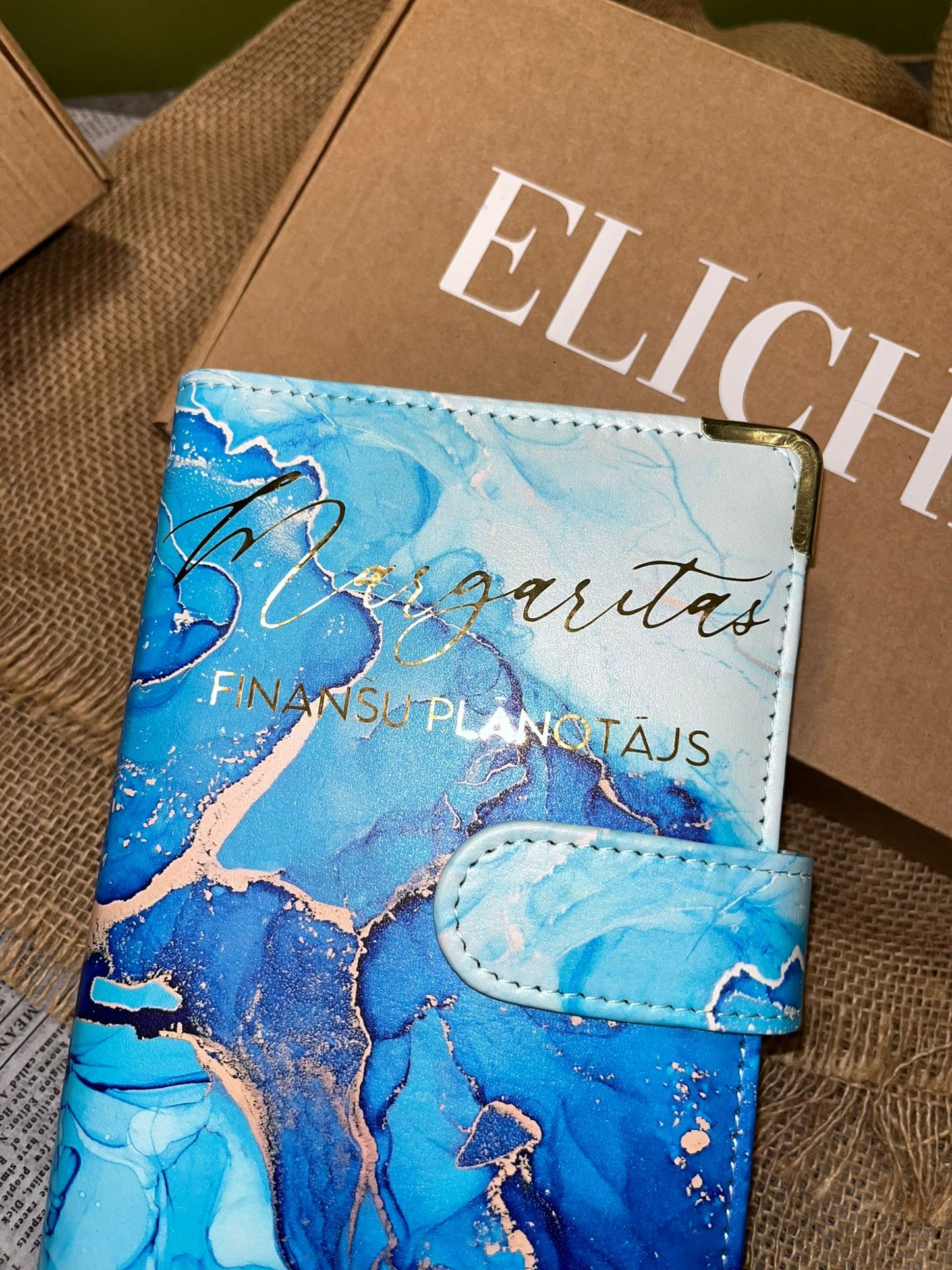 LUX zils personalizēts finanšu planotājs