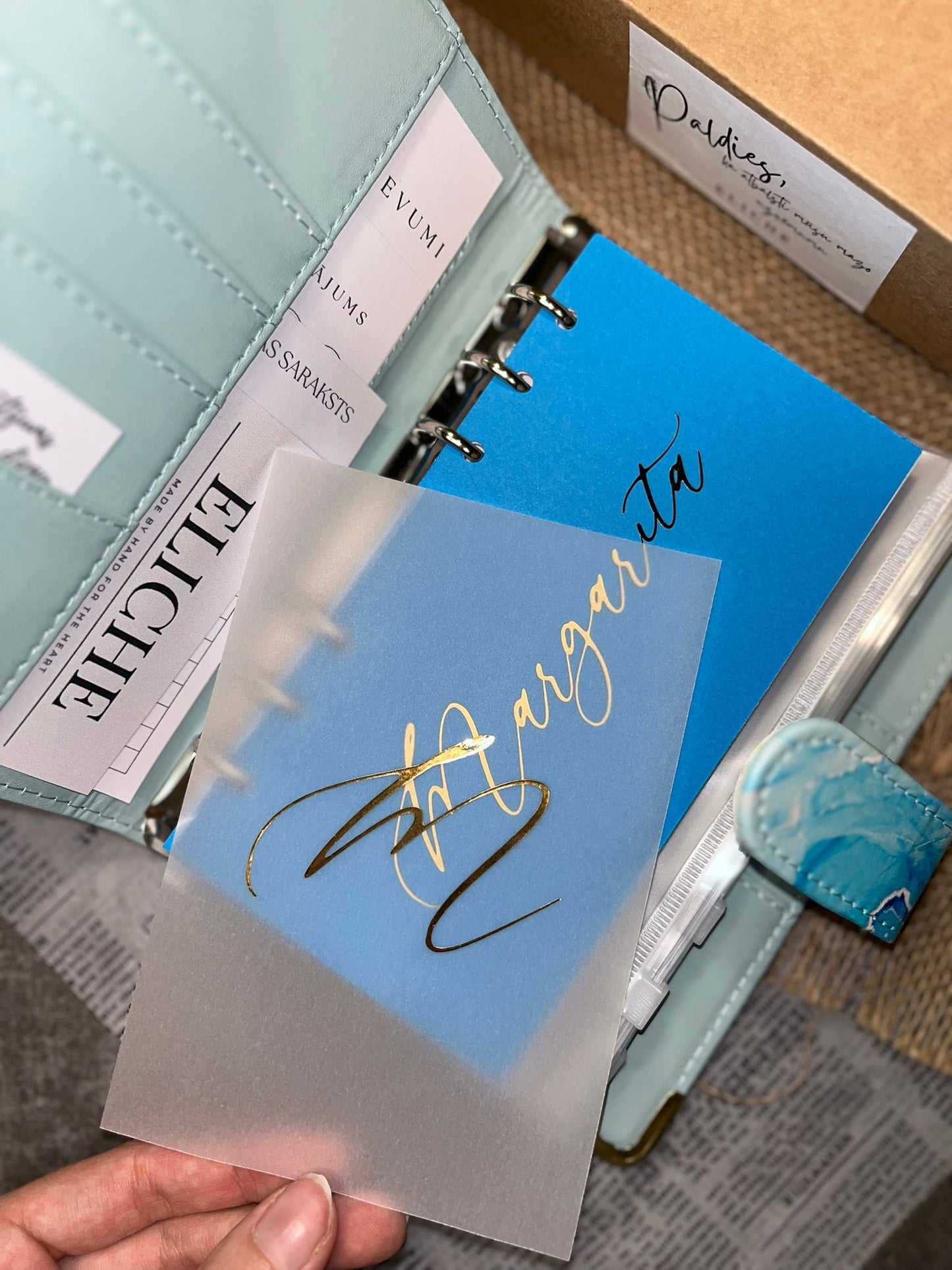 LUX zils personalizēts finanšu planotājs