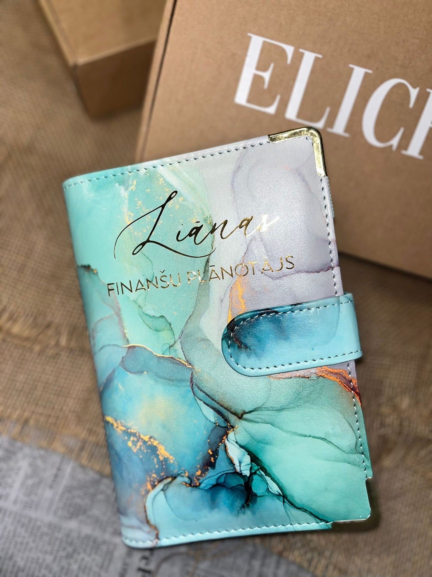 LUX zaļš personalizēts finanšu plānotājs