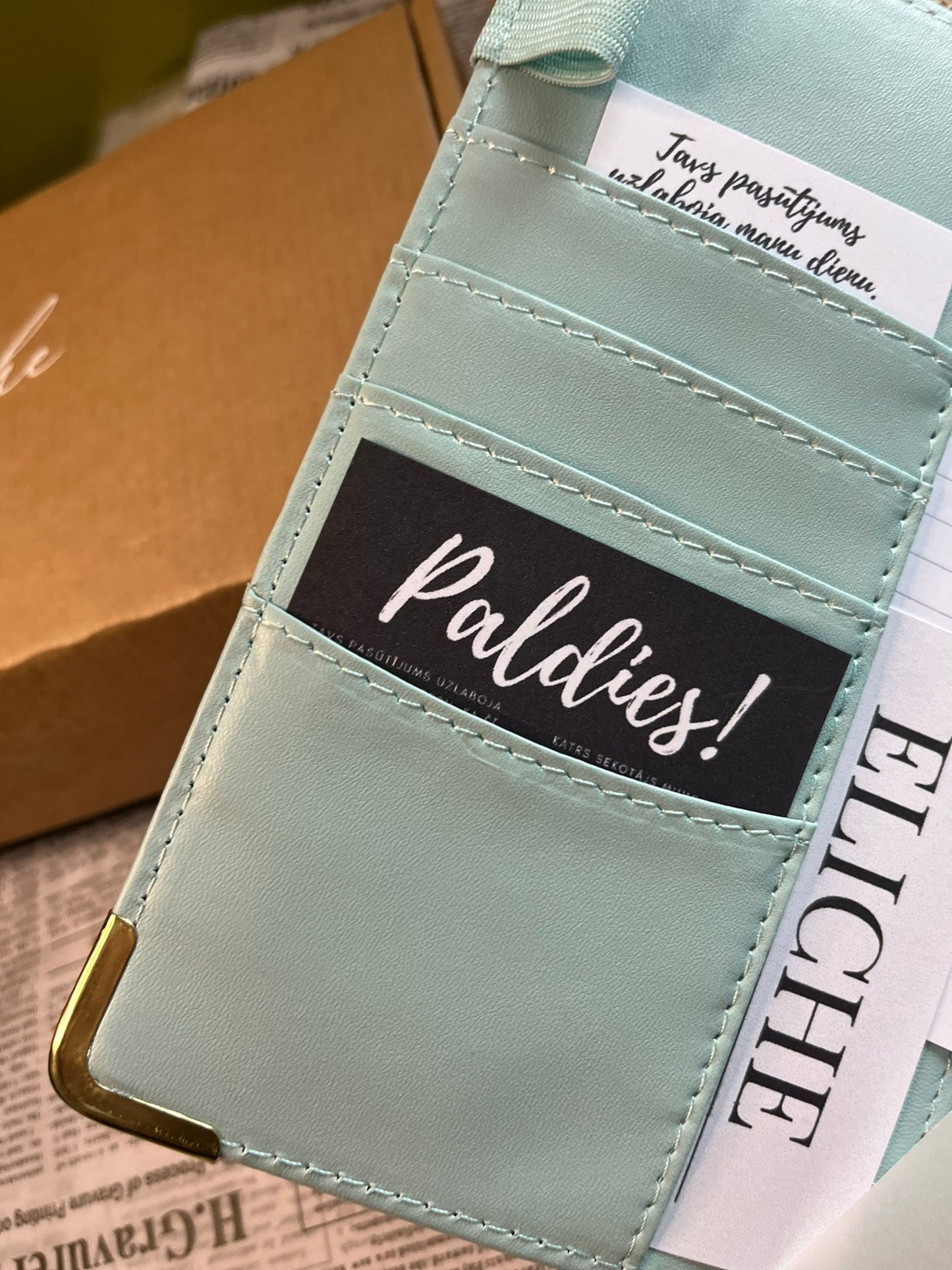 LUX zils personalizēts finanšu planotājs