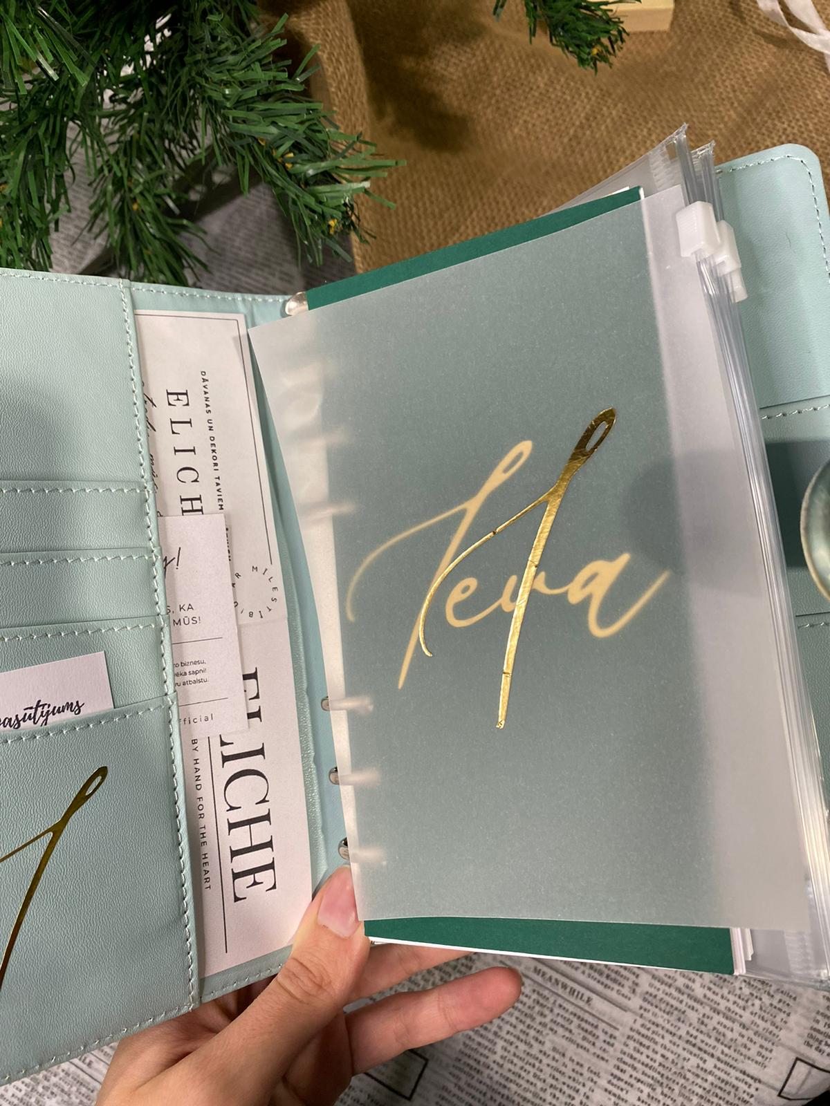 Zaļš marmora personalizēts finanšu plānotājs